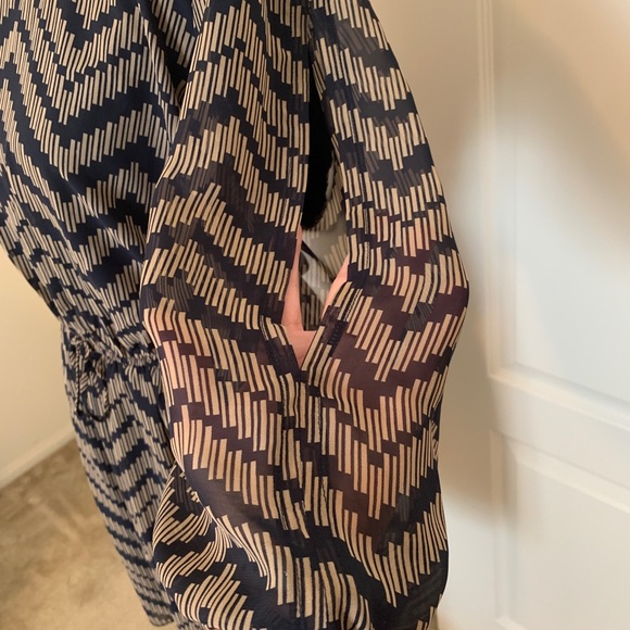 💙👗 Chevron Print Dress 💙👗 - Picture 11 of 13